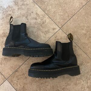 Chelsea Platform Boot size 38 Dr Martens